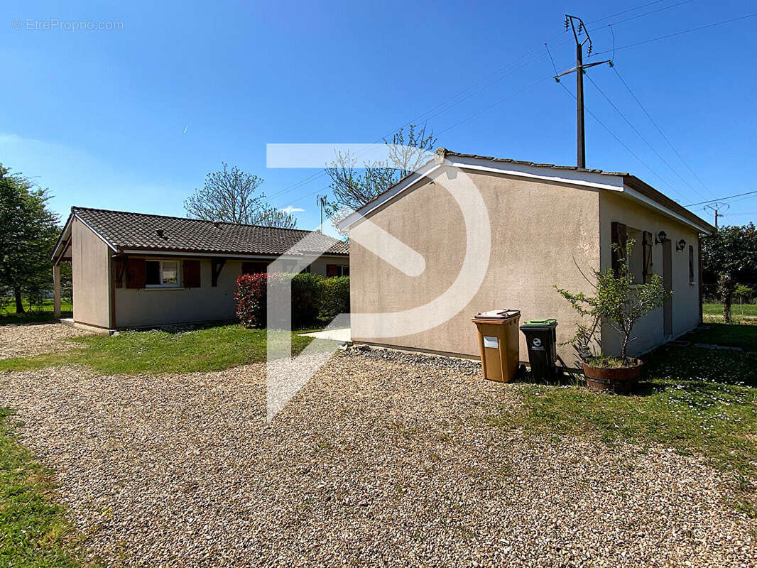Maison à SAINT-SEURIN-SUR-L&#039;ISLE