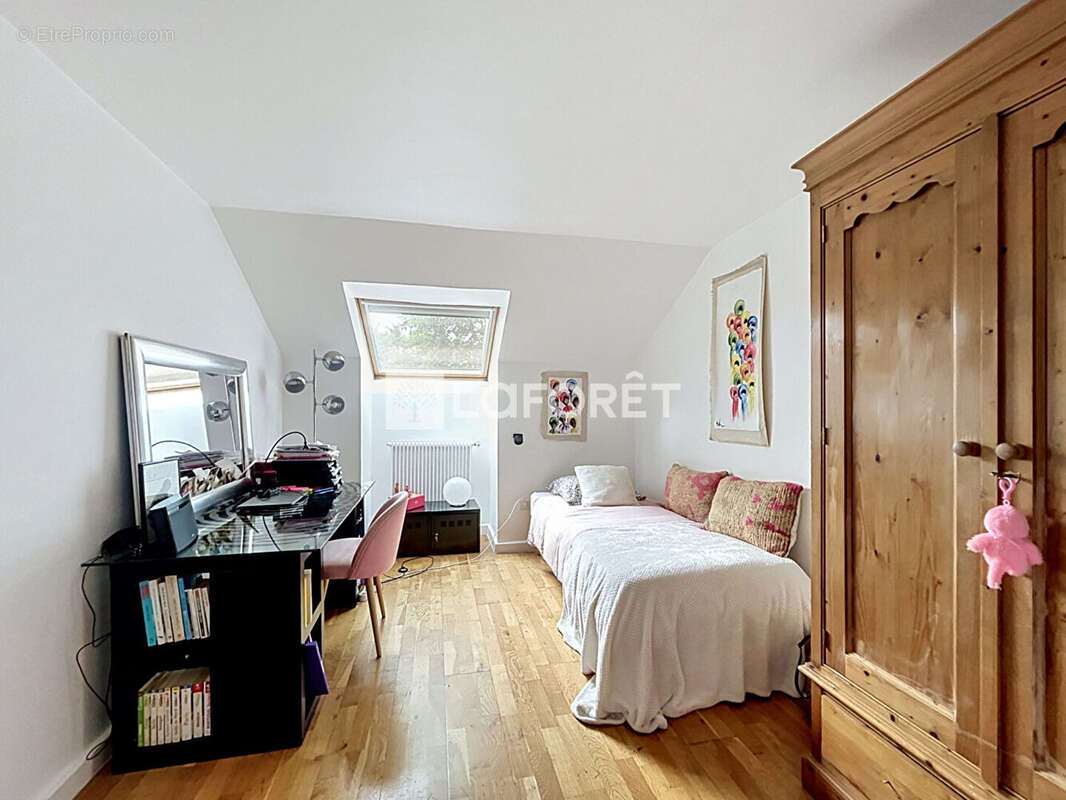 Maison à VERNEUIL-SUR-SEINE