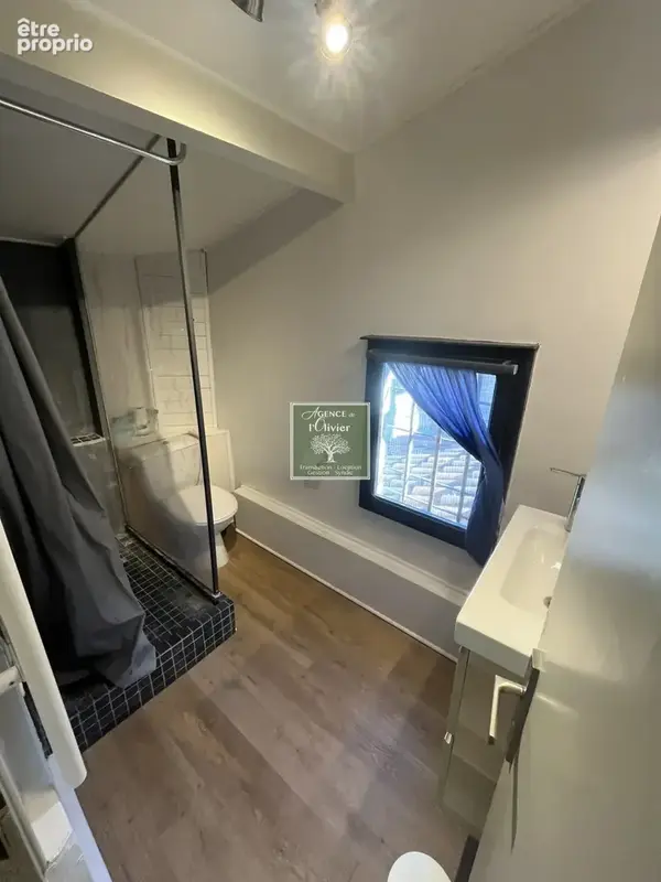 Appartement avec terrasse - Quartier Roquette entièrement rénové - photo 16