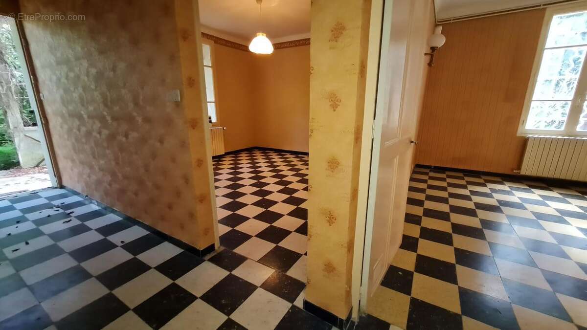 Maison à VILLENEUVE-LES-AVIGNON