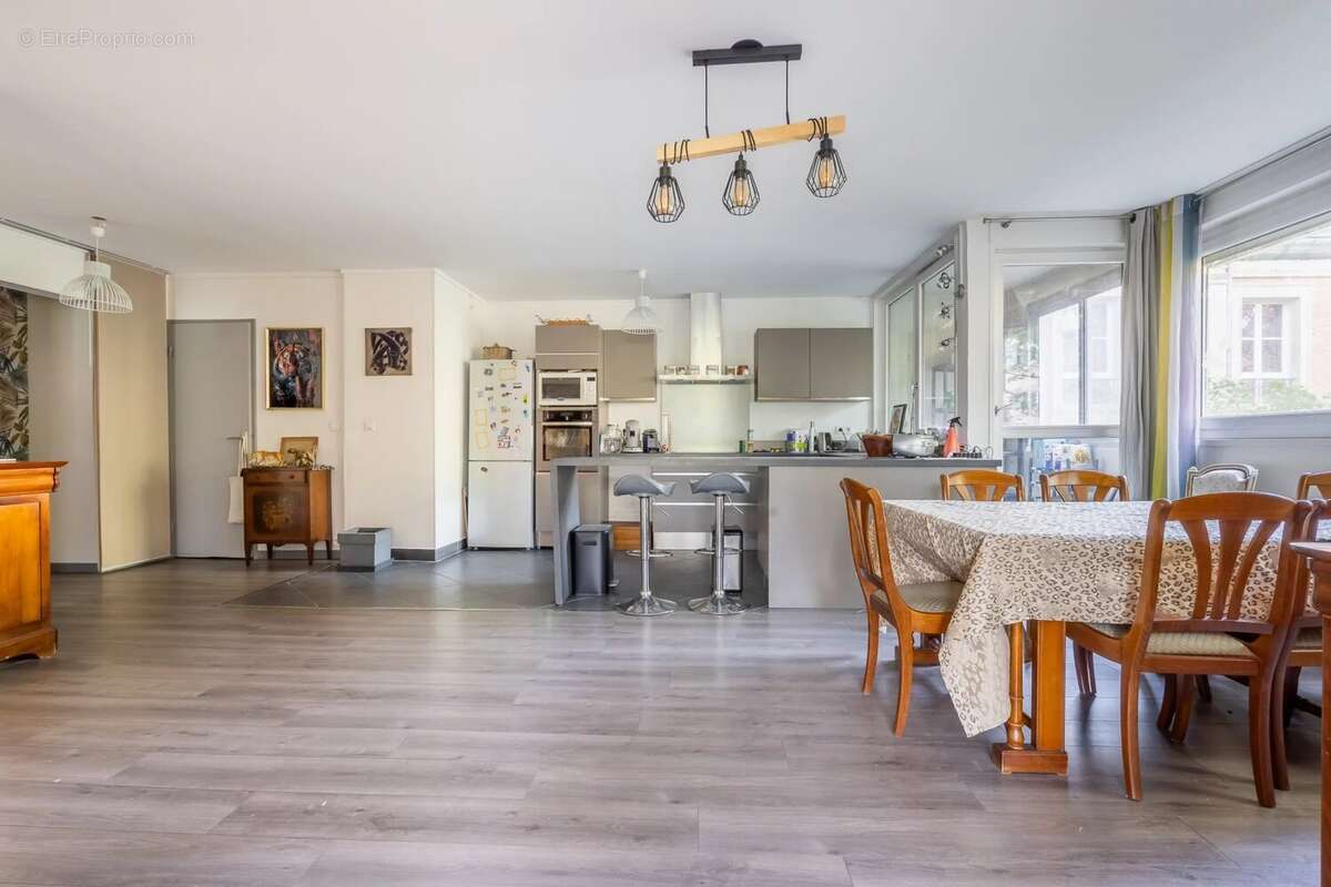 Appartement 105 m² à Charenton-Le-Pont  - photo 4