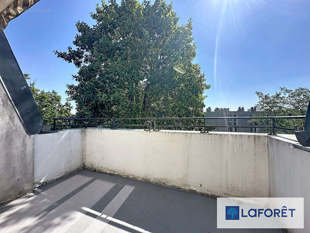 Appartement à LE PLESSIS-TREVISE