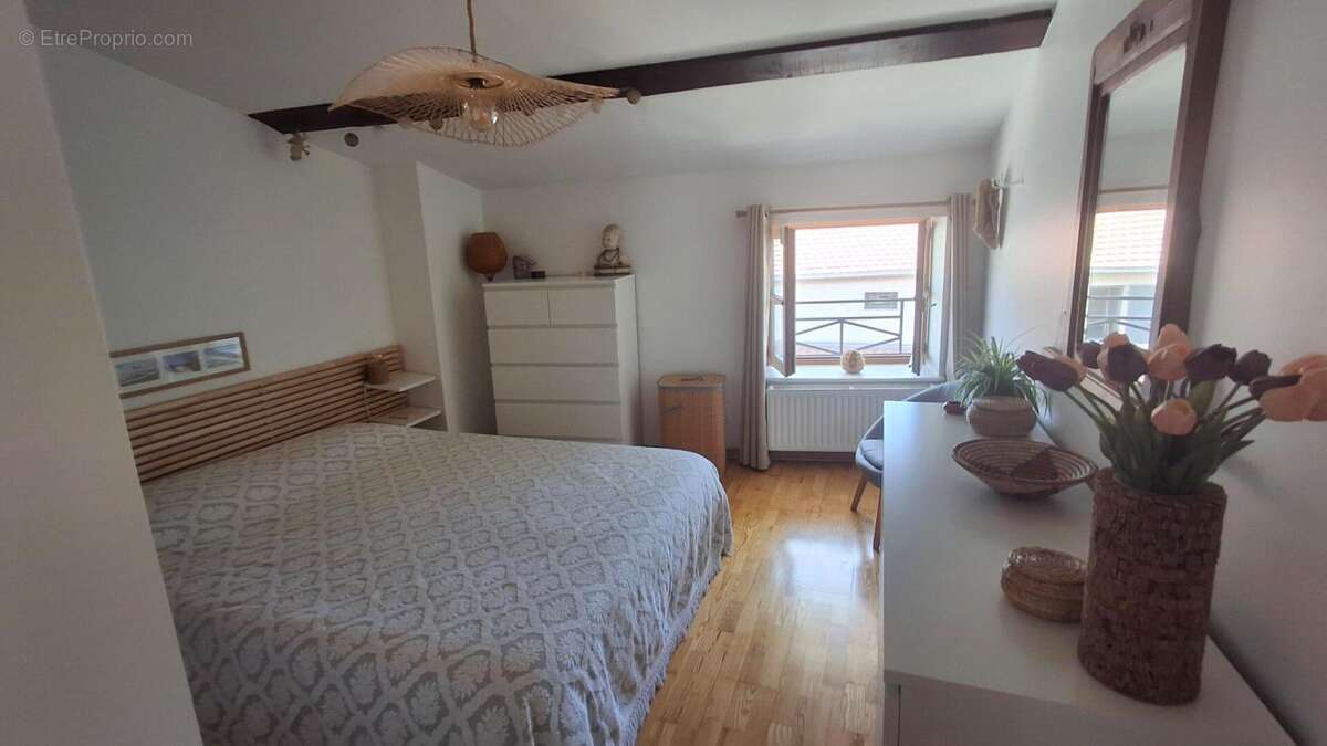 Duplex  climatise t4 terrasse  plein centre brignais - photo 10