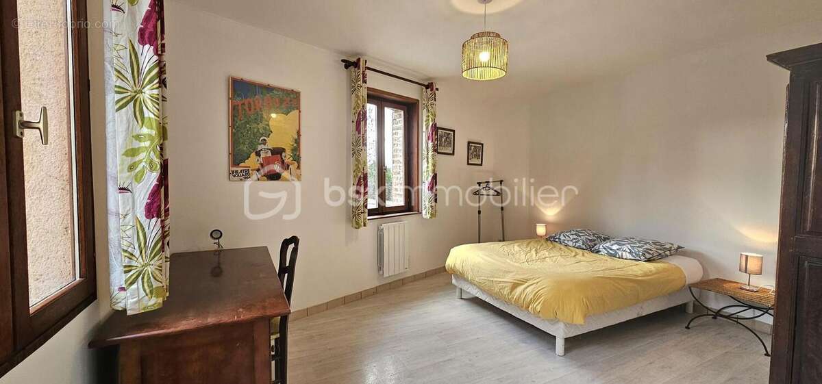 Métropole sud d'Amiens à Saint-Fuscien, maison individuelle de 4 chambres et 1 bureau avec jardin - photo 13