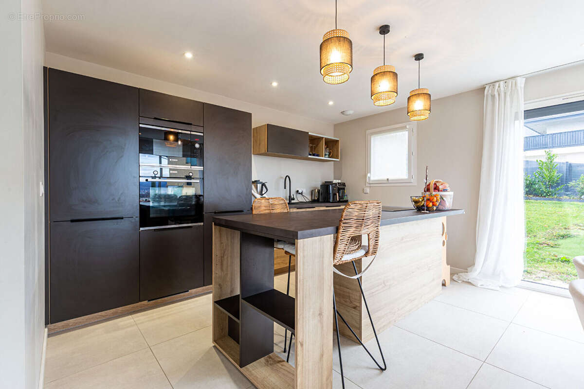 Maison à SAINT-JORIOZ