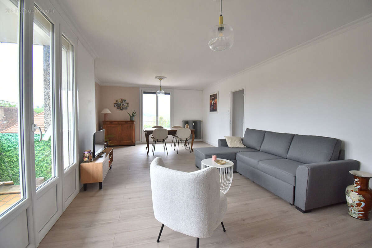 Appartement à VENDEUVRE-SUR-BARSE