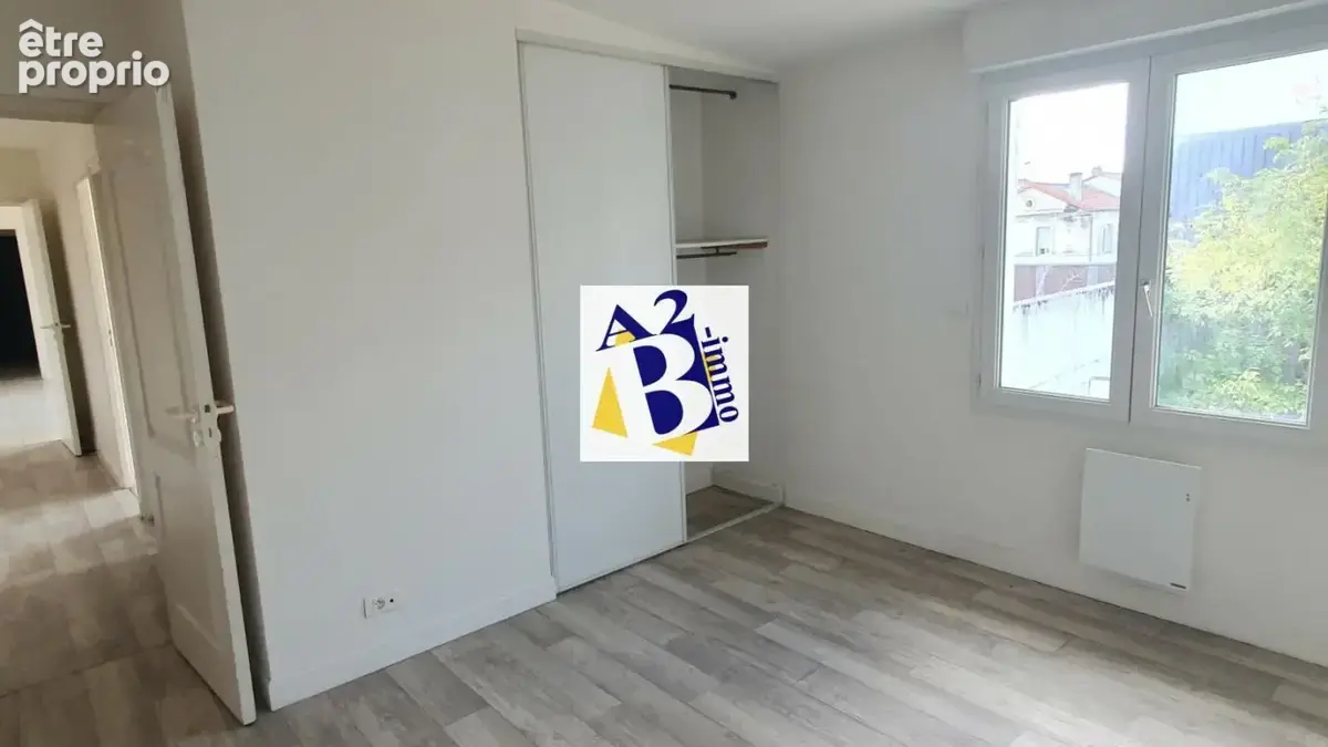 ANGOULEME, Quartier VICTOR HUGO, Appt T2BIS 61M², Grande terrasse - photo 16