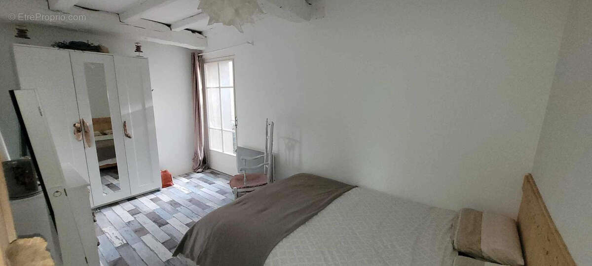 Maison à SAINT-FORT-SUR-GIRONDE