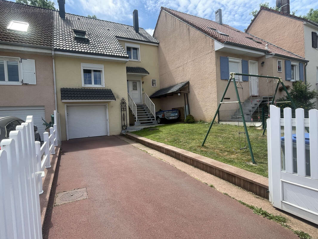 Maison à CHAMPIGNEULLES