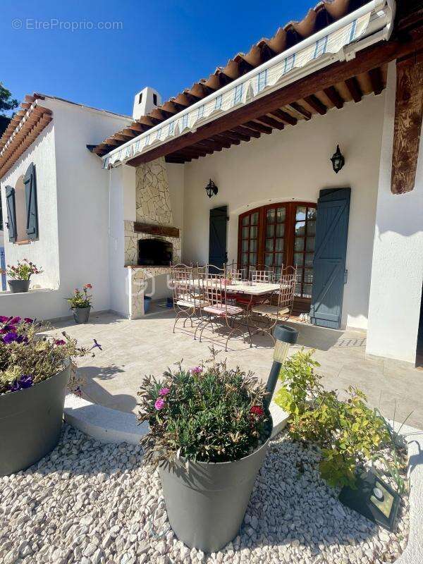 Maison à SIX-FOURS-LES-PLAGES