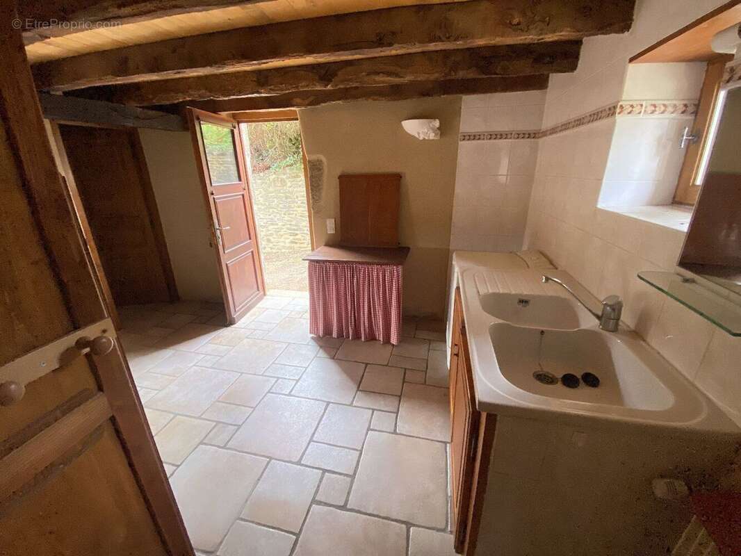 Demeure de Prestige en Pierre : Alliance du Charme d'Autrefois et du Confort Moderne - photo 17