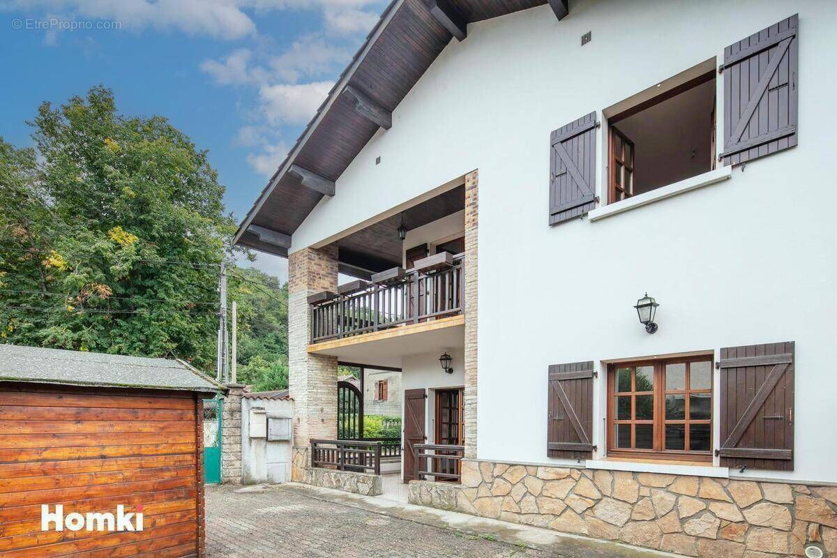 Maison à ECHIROLLES