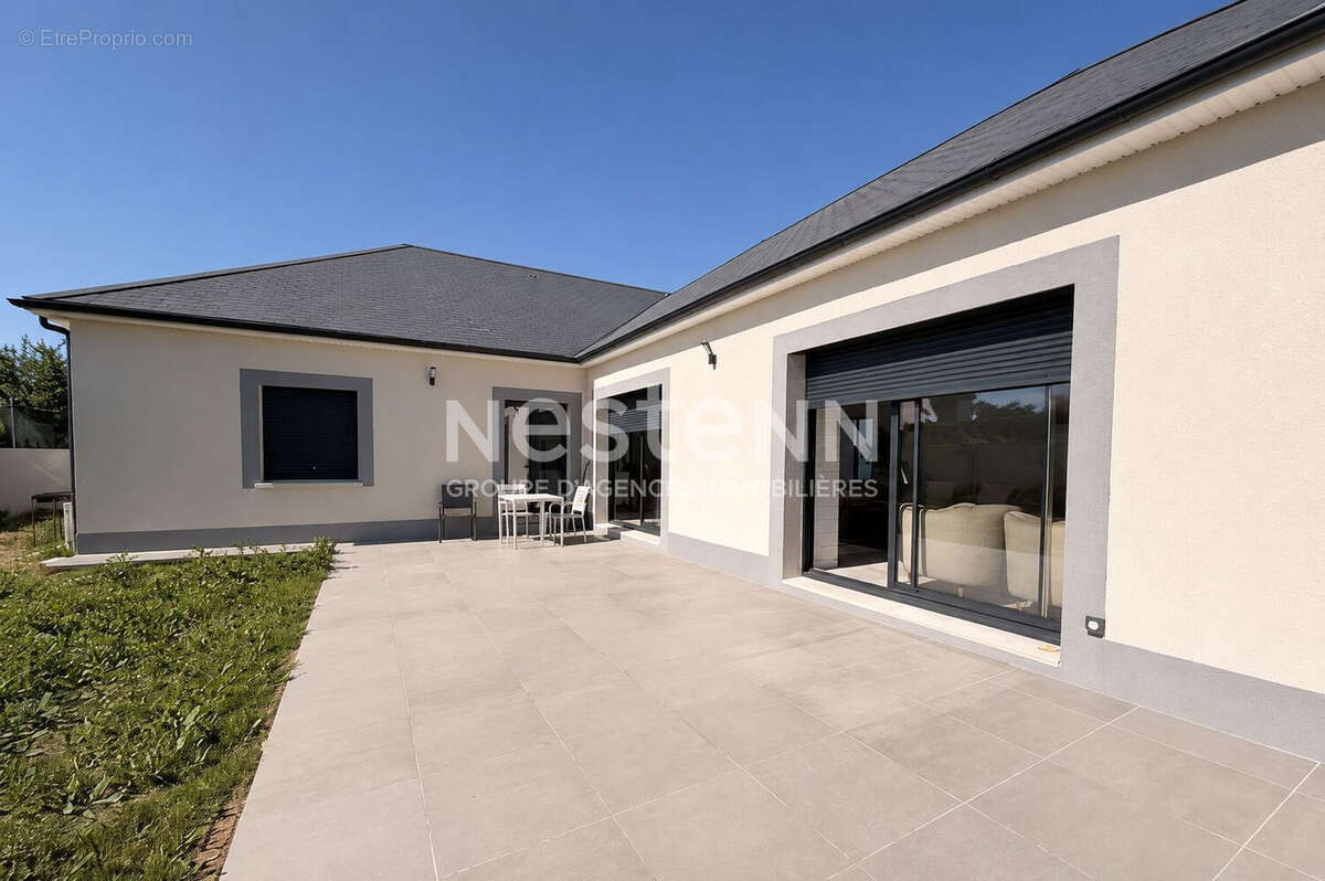 Villebarou - secteur Francillon - Maison plain-pied -  5 pièces - 4 chambres - tout accessible à pied - photo 2