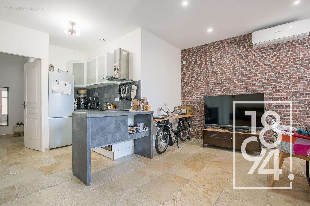 Appartement à MARSEILLE-16E