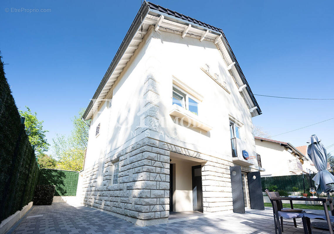 Maison à SAINT-LEU-LA-FORET