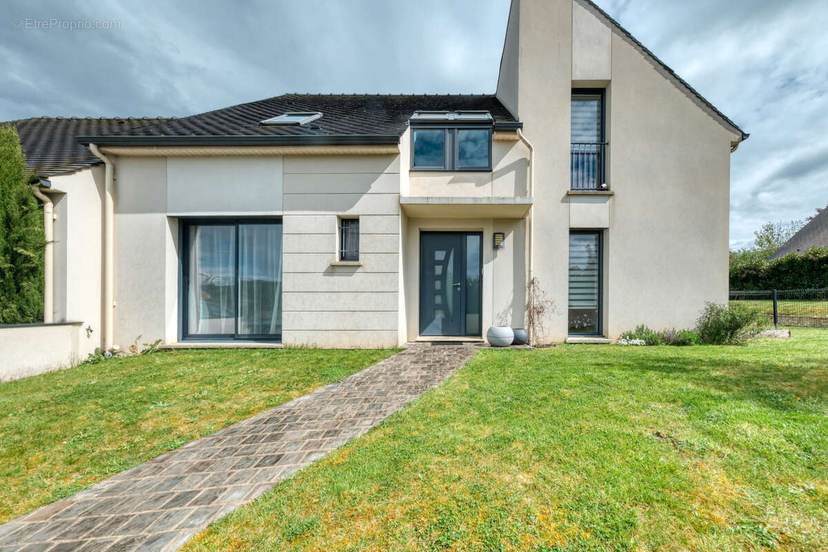 Maison à FORGES-LES-BAINS