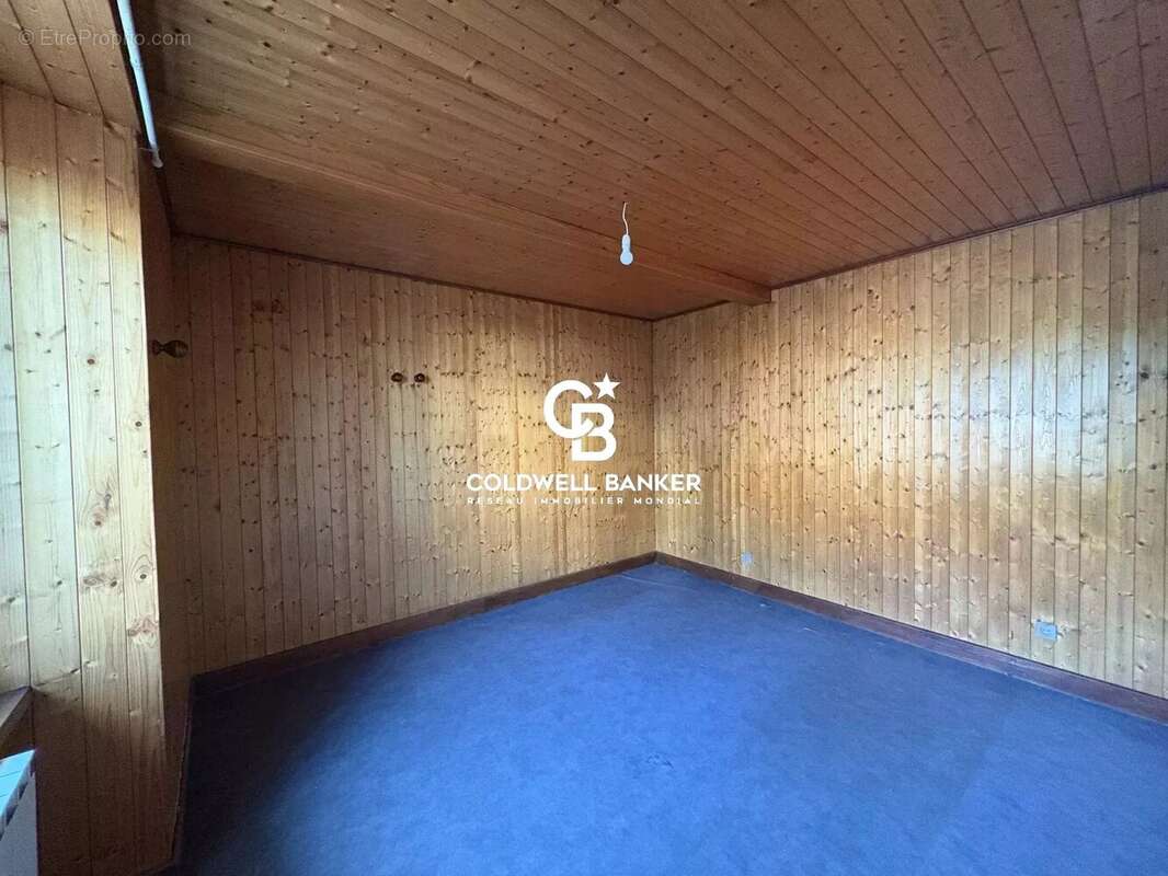 Appartement à SAINT-CERGUES