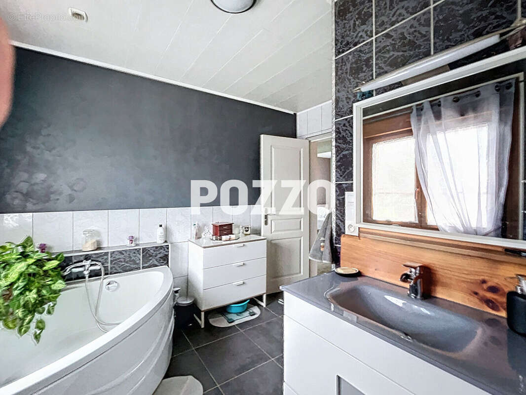 Maison à GONFREVILLE