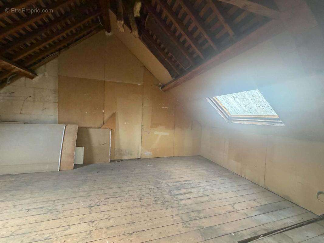 Maison 77 m² à Belleu  - photo 10