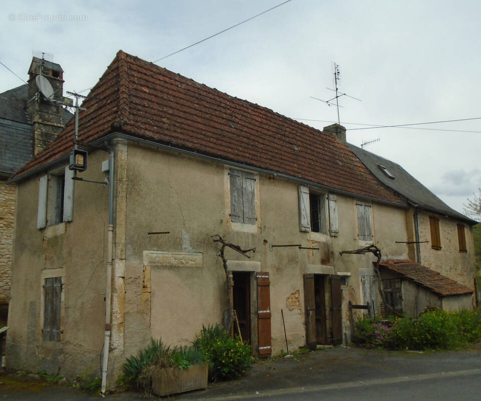 Maison à AUBAS