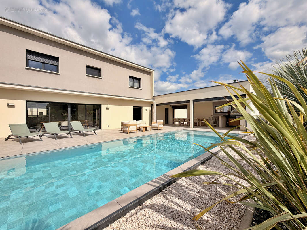 Maison à SAINT-SAVIN