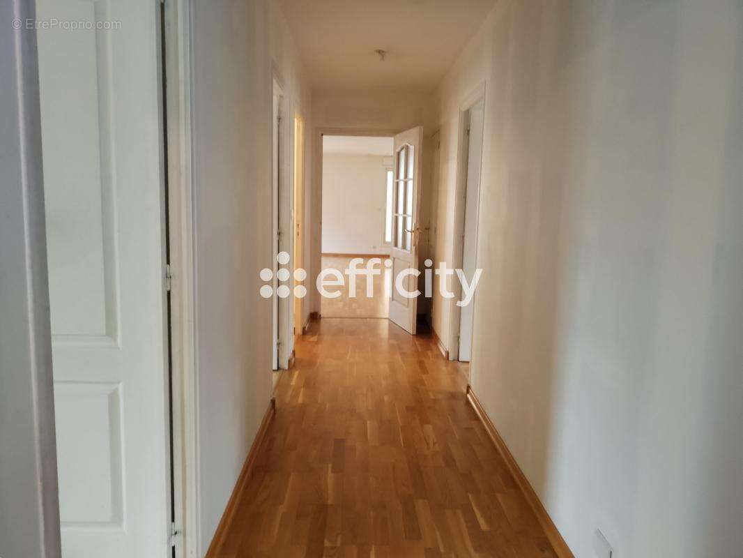 Appartement à PERIERS