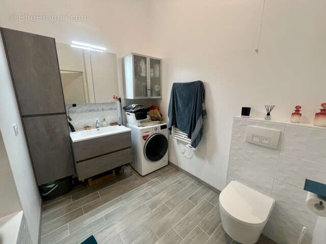 Appartement à PARAY-VIEILLE-POSTE