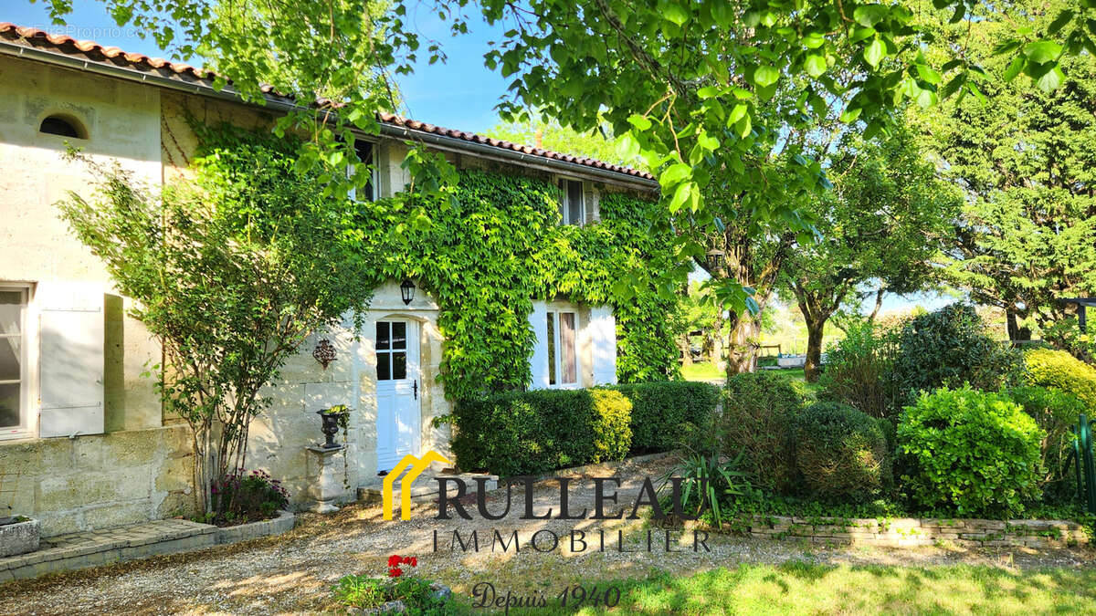 Maison à SAINT-ANDRE-DE-CUBZAC