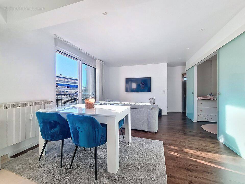 Appartement à LE CANNET