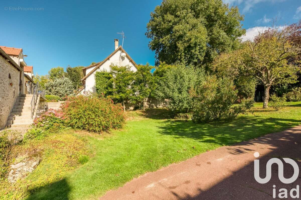 Photo 3 - Maison à FAVIERES