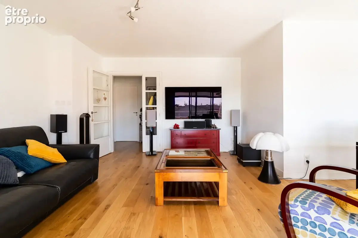 Appartement T4 Côte Pavée : Raymond Naves - photo 2