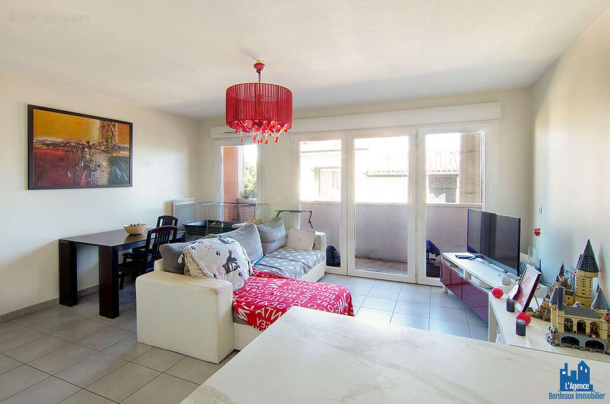 Appartement à BEGLES