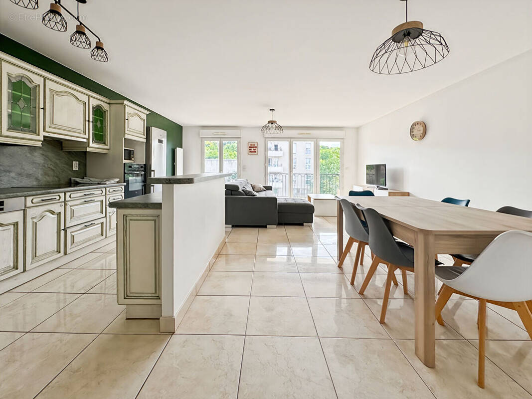 Appartement à ROSNY-SOUS-BOIS