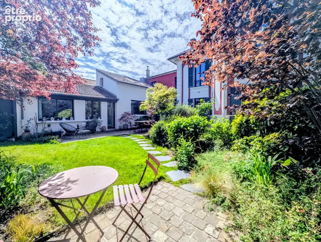 Maison Fontenay-aux-Roses 8 pièces de 200m² avec jardin - photo 2