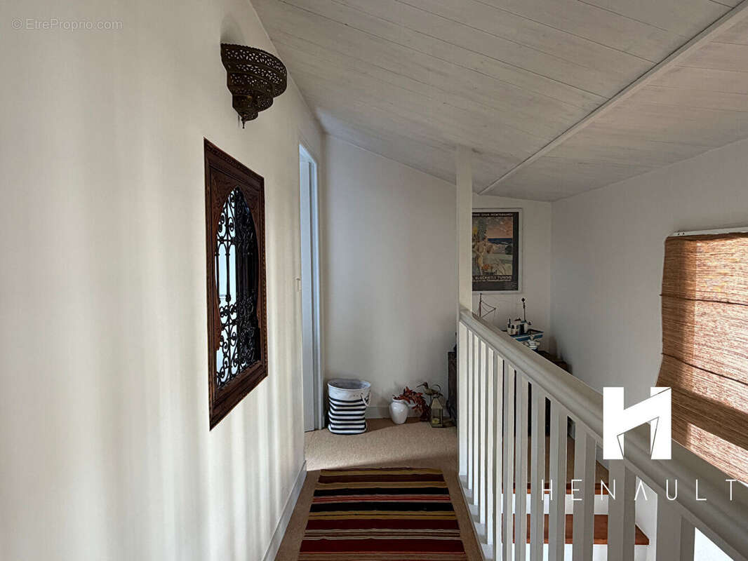 Appartement à LA FLOTTE