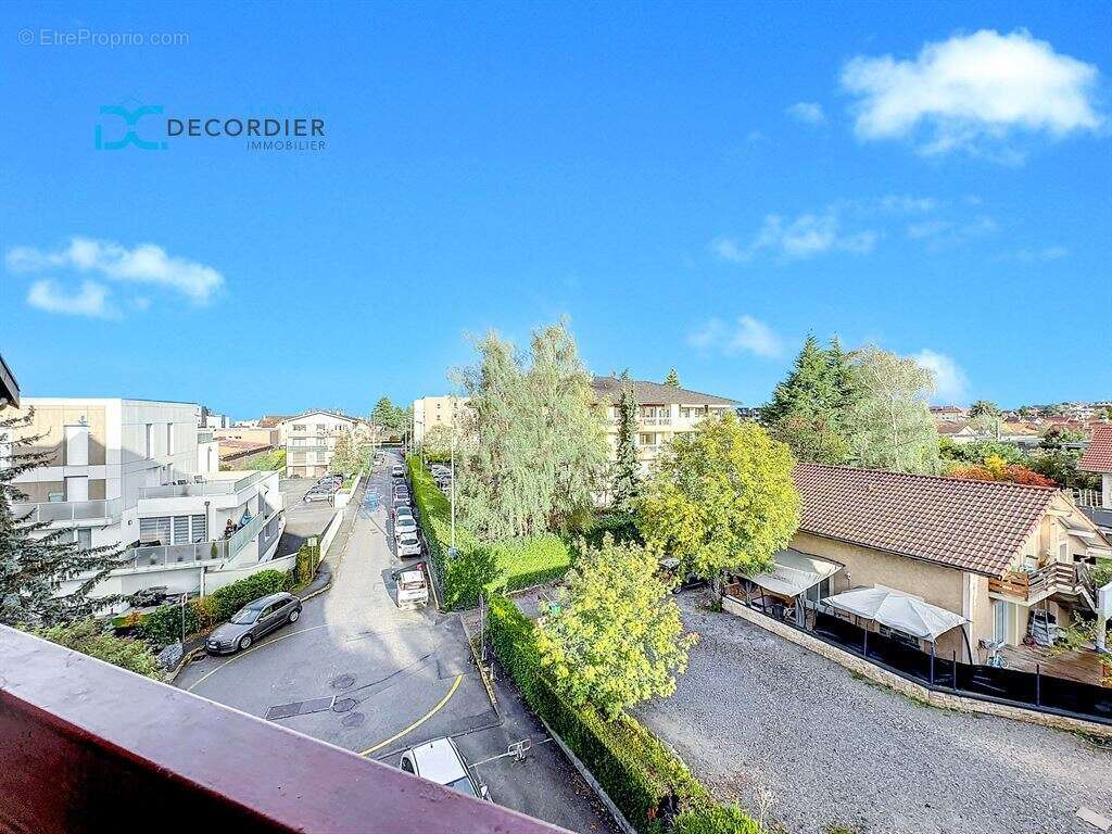 Thonon-les-Bains : T2 entièrement rénové - photo 10