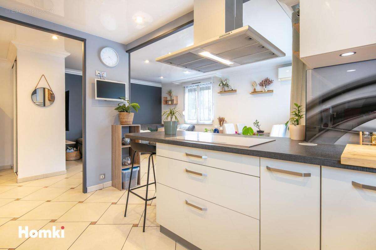 Appartement T4 très lumineux de 80 m² avec deux balcons – Calme - photo 5