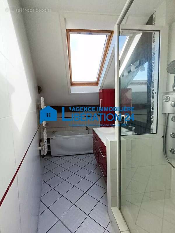 Appartement à SAINT-ETIENNE