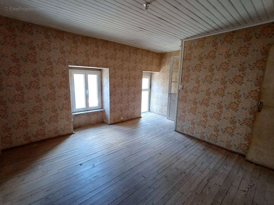 Maison à LA CHAISE-DIEU