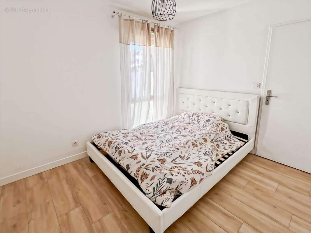 Appartement à LA FERTE-ALAIS