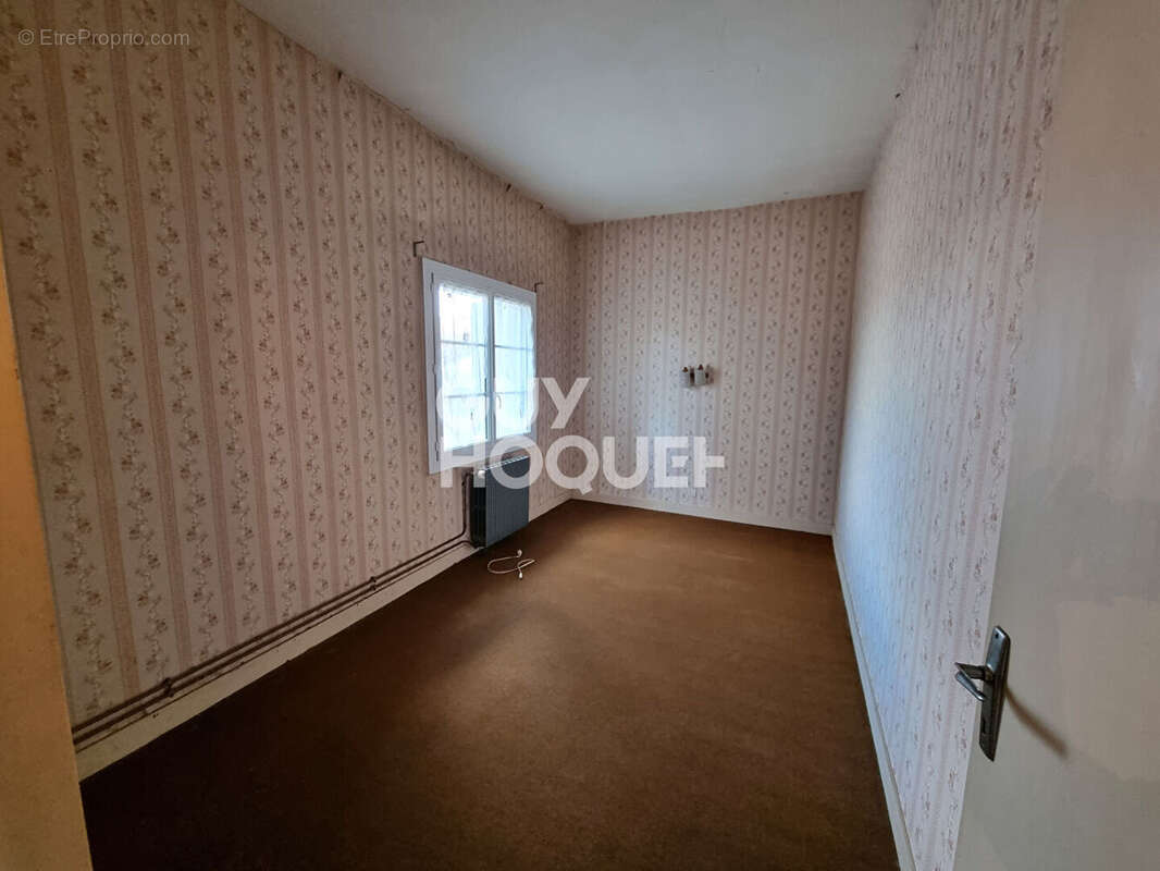 Maison à SAINT-ESTEPHE