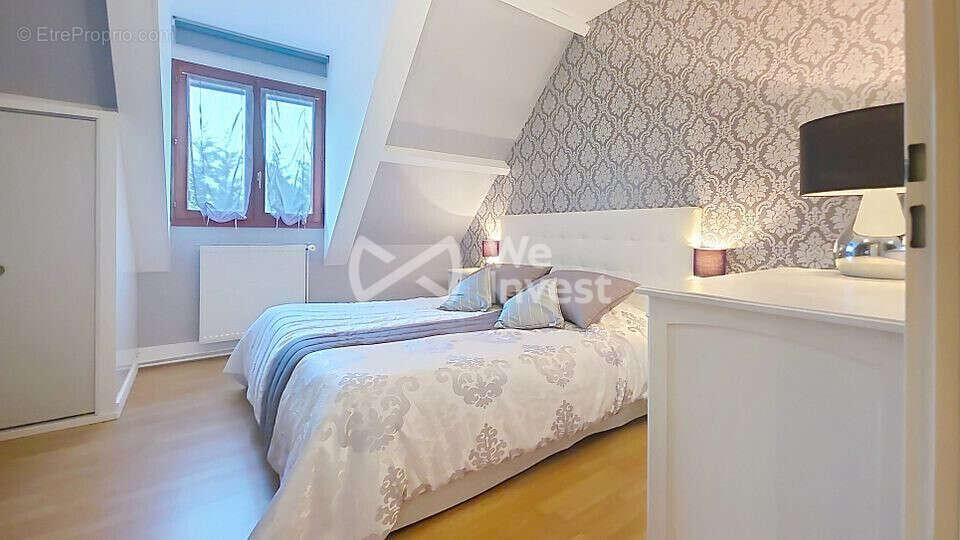 Maison à SERRIS