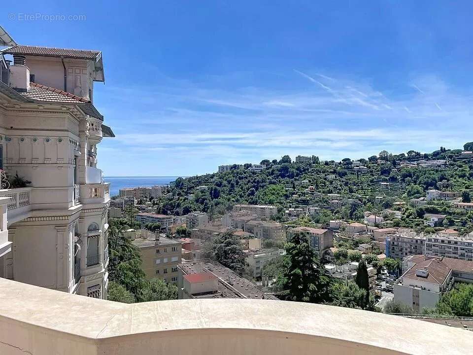 Appartement à MENTON
