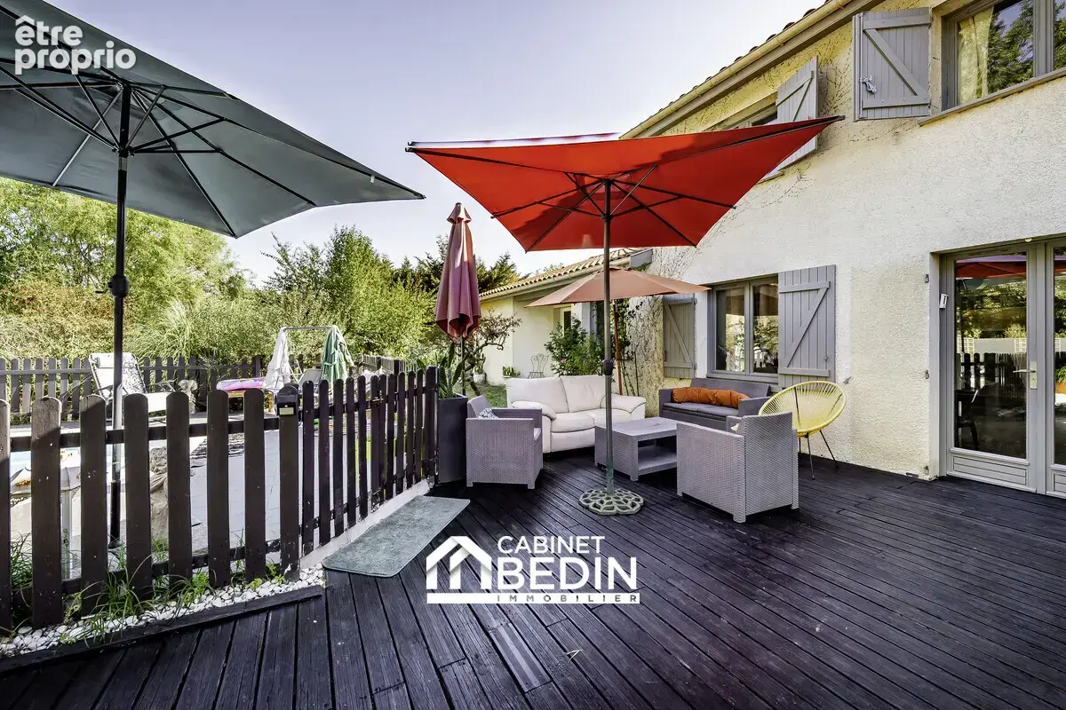 Maison 6 pièces 139 m² à vendre à Le Taillan-Medoc (33320) - photo 2