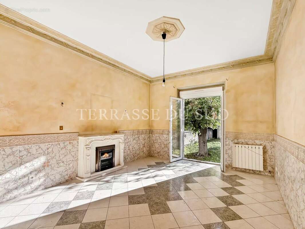 Appartement à MARSEILLE-8E