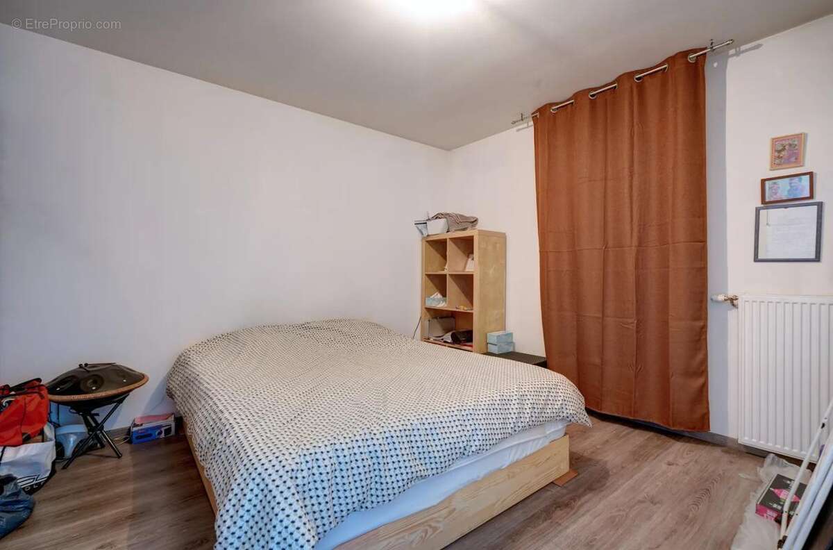 Appartement à DECINES-CHARPIEU