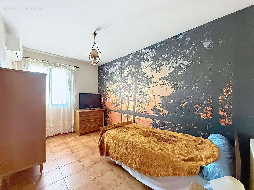 Maison à SAINT-VICTORET