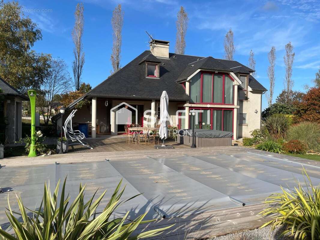 Maison 239 m² à Avezac-Prat-Lahitte  - photo 3