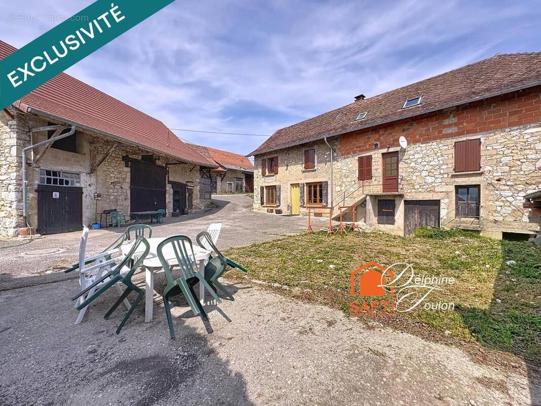 Photo 1 - Maison à SAINT-GENIX-SUR-GUIERS