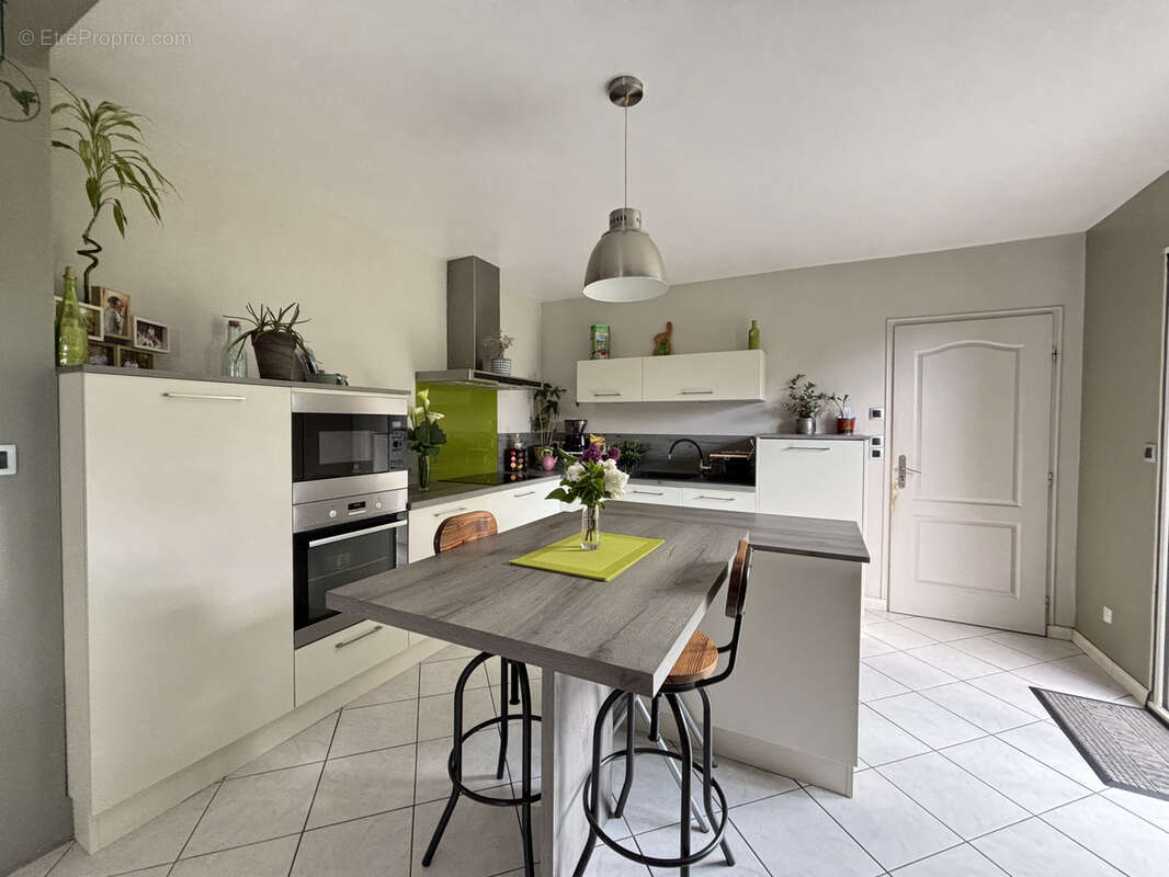 Maison à LE GIROUARD